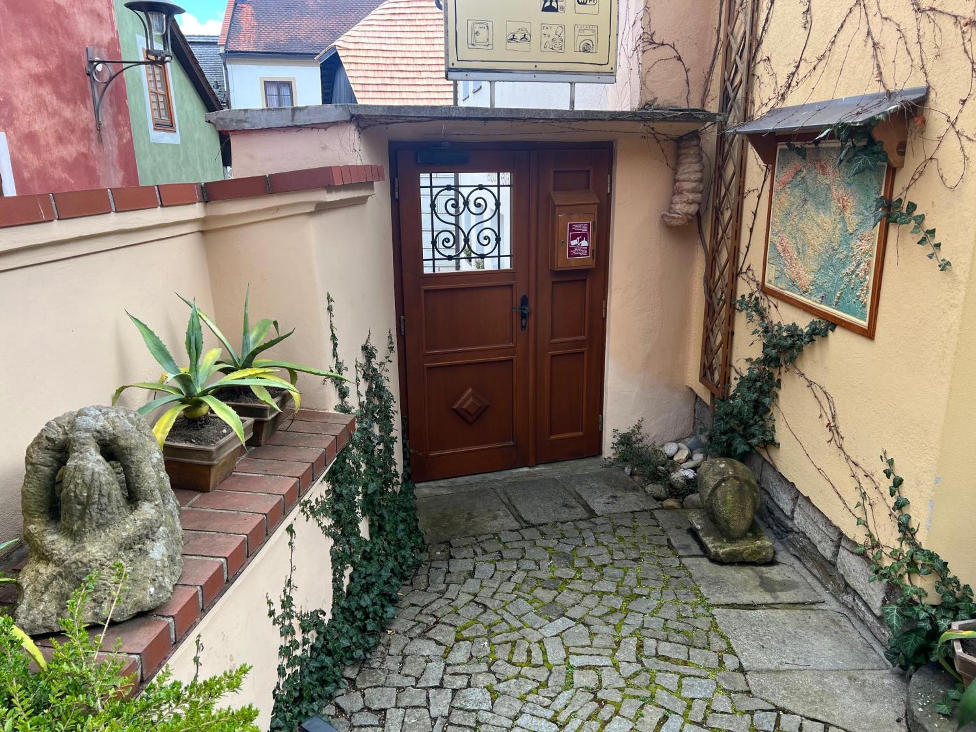 Hostel Postel Cesky Krumlov Exterior photo